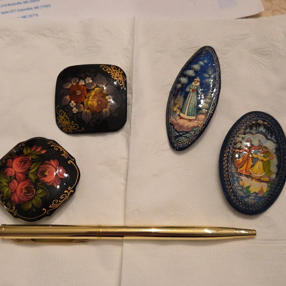 RUSSIAN Hand-Painted Floral and Scenic Brooch Set - Picture 1 of 6